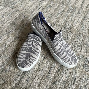 Rothy's size 9 Maritime Tiger Sneaker